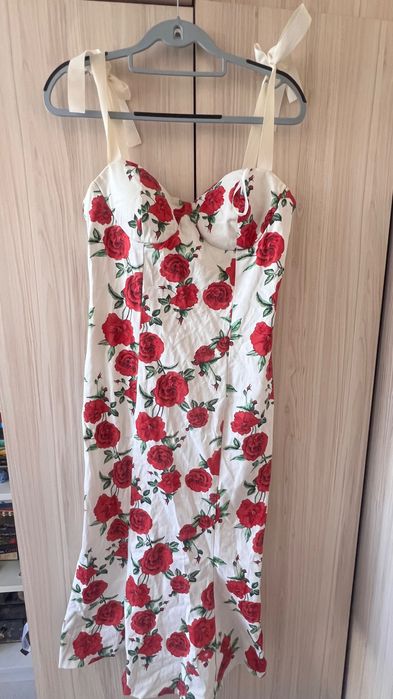 Ефектна рокля Mohito