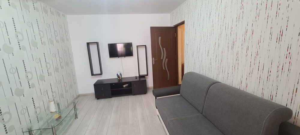 Închiriez apartament 2 camere