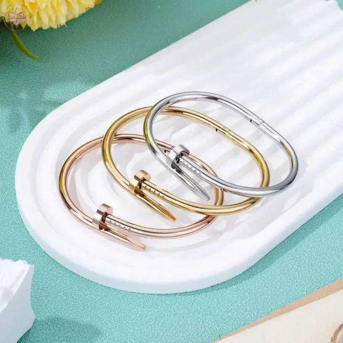 Комплект Гривна и Обеци Пирон Cartier- златни, сребърни, розово злато