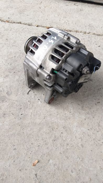 Alternator Renault Captur 1.5 DCI cod 2612718A an 2012 - 2018 Kangoo