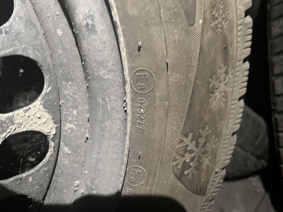 ЗИМНИЕ шины с диском 15 (2)