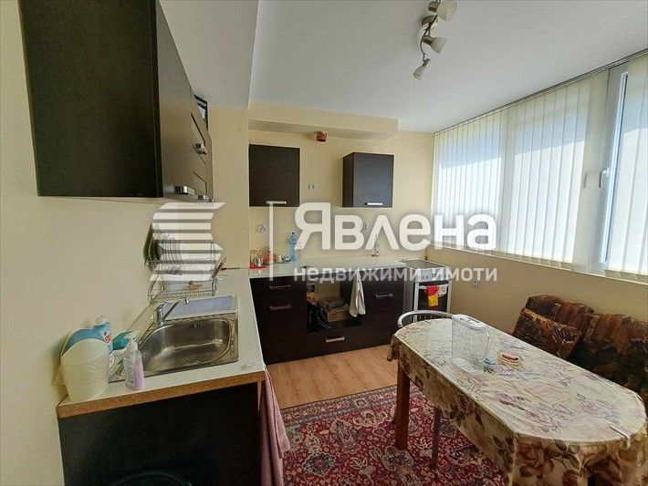 Продава се Двустаен апартамент в Ямбол, Георги Бенковски - 63 кв.м за 837 €/кв.м - Снимка #8