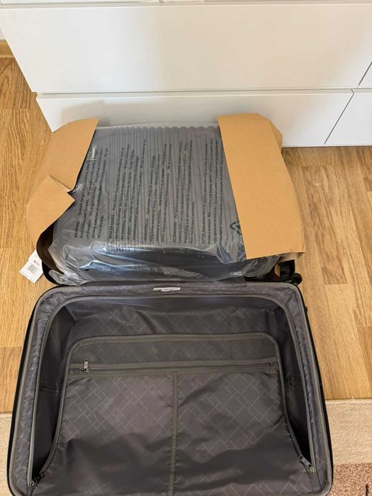 Комплект чемоданов, SAMSONITE, новый