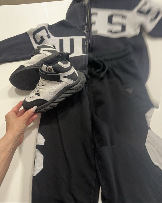 Сет на Guess за 7 години !