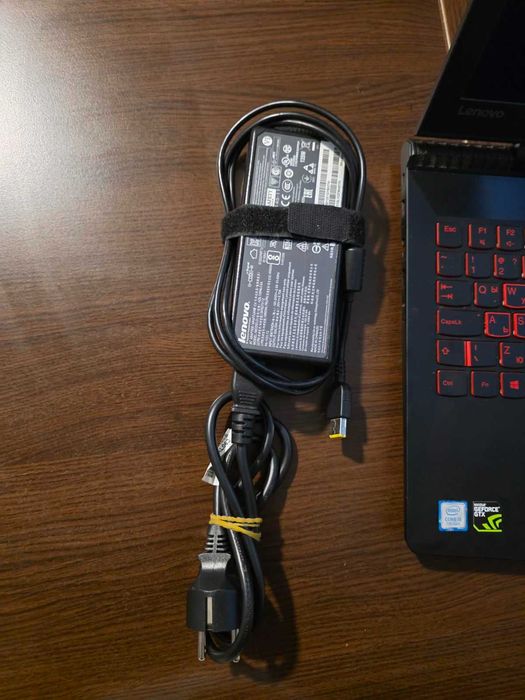 Lenovo Legion Y520 -гейминг лаптопи GTX1050 4GB, 16GB RAM 1TB