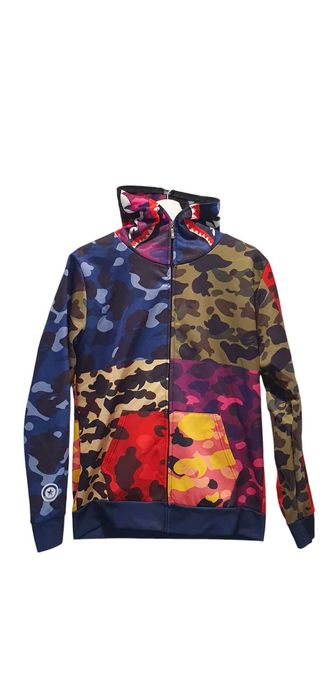 Нови суичъри BAPE Sharkhead