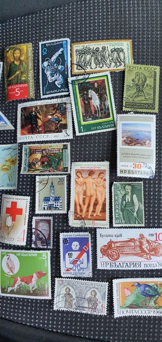 Пощенски марки над 1000 броя