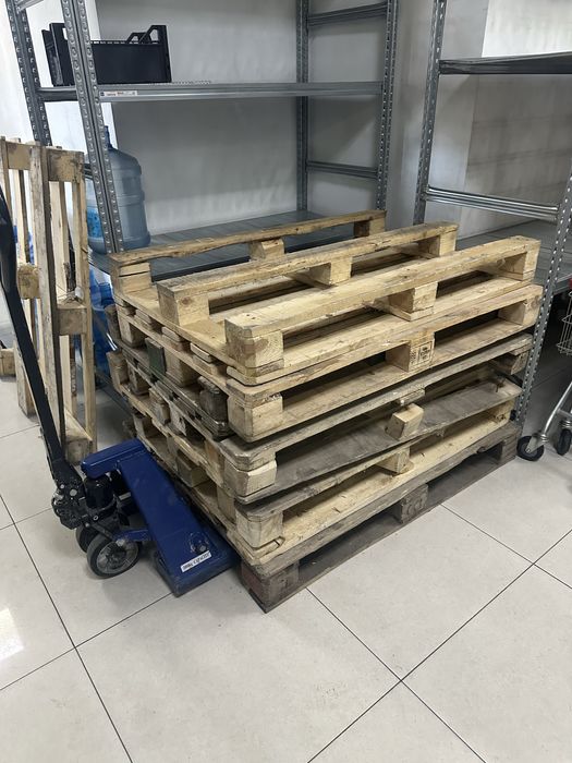 Продаються паллеты б/у. Самовывоз.