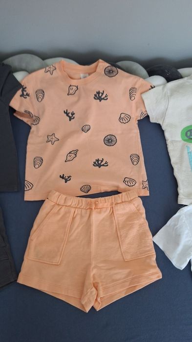 Compleuri de vară tricou pantaloni scurți h&m marimea 86