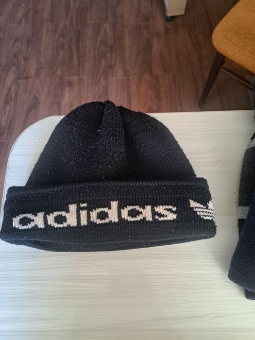 Шапки детские тёплые и шарф