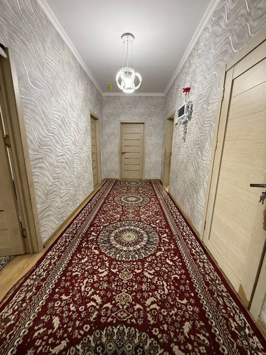 Samarqand shahar Qorasuv massivida zudlik bilan uy sotiladi