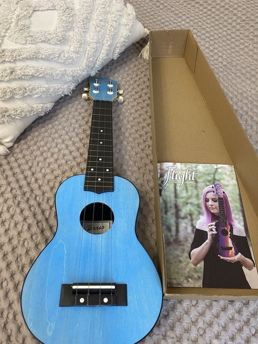 Продам укулеле сопрано