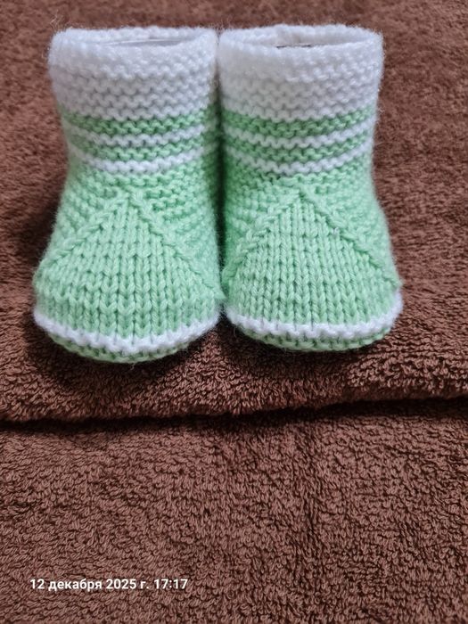 Продам вязанные пинетки