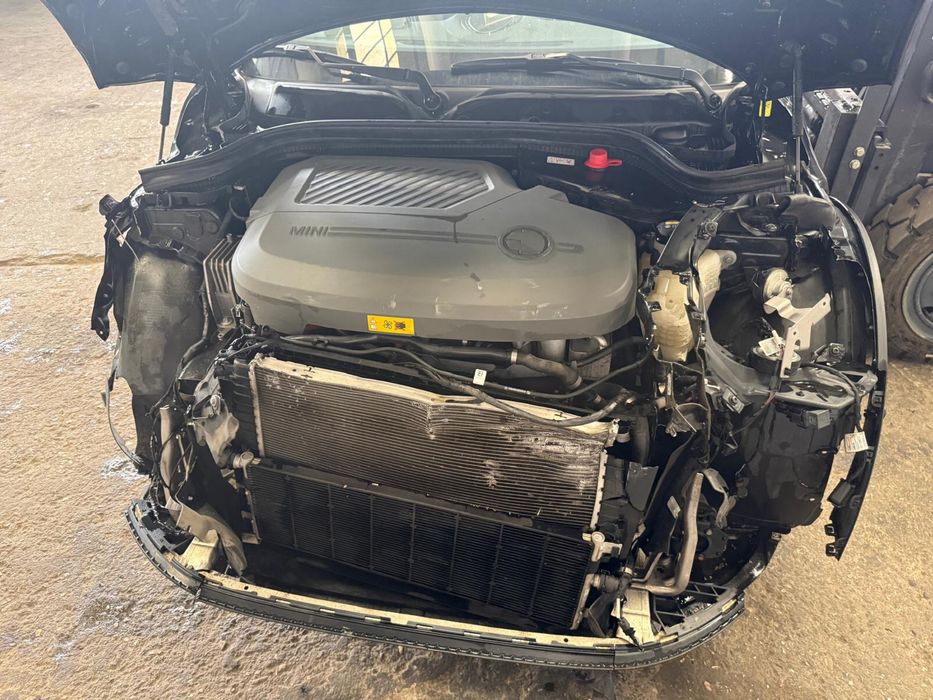 Mini Cooper SE avariat pret fix
