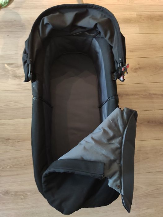 Cybex Priam пълен комплект шаси, зимен и летен кош + кош за автомобил