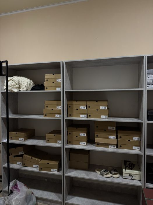 Стеллажи полки деревянные