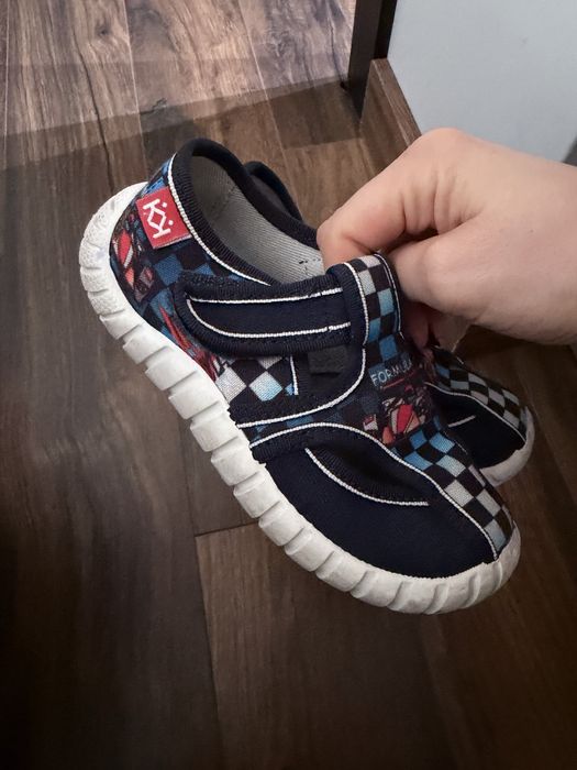 Детски пантофки 26/27/28 номер Колев и Колев