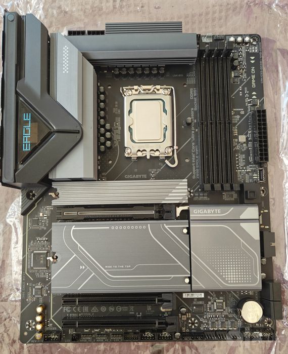 Intel Core Ultra 7 270K Plus + Gigabyte Z890 Eagle Wifi
