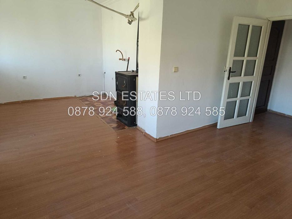 Продава се Тристаен апартамент в Казанлък - 85 кв.м за 1050 €/кв.м - Снимка #4
