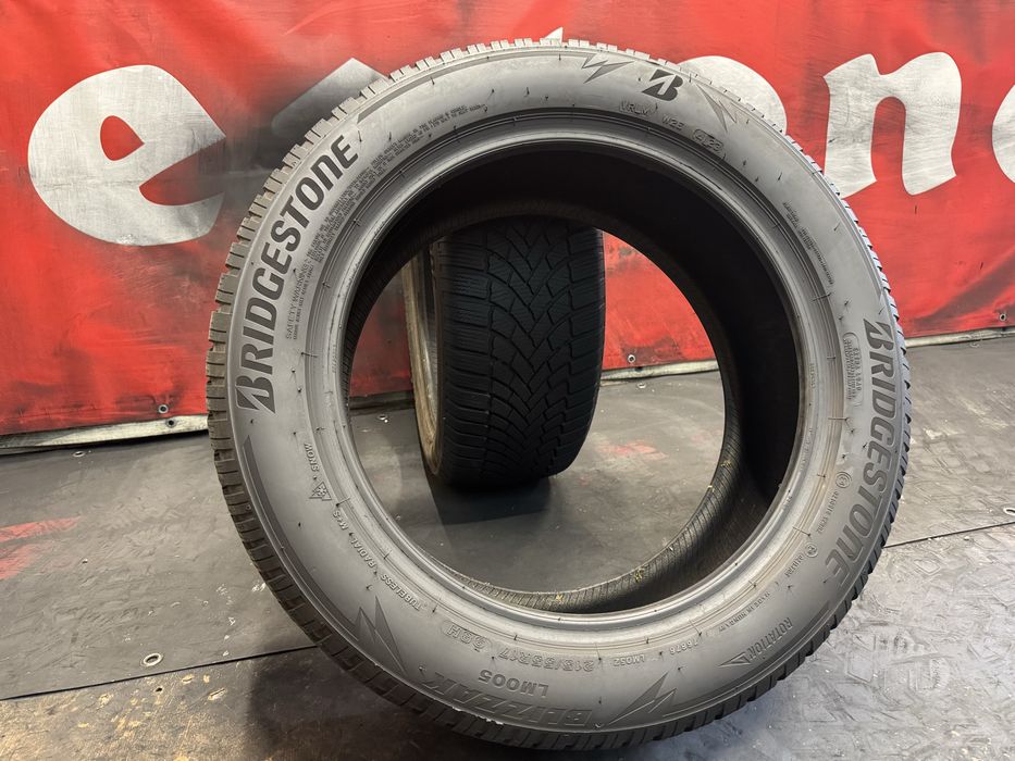 215 55 17, Зимни гуми, Bridgestone BlizzakLM005, 2 броя