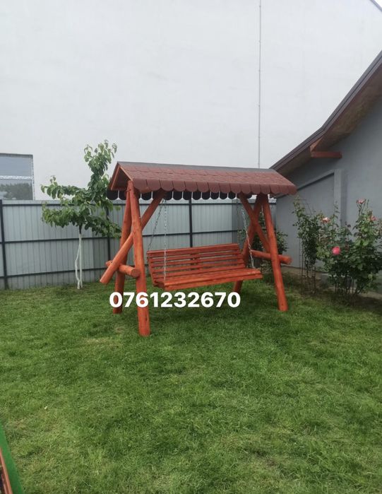 balansoare si mese rustice