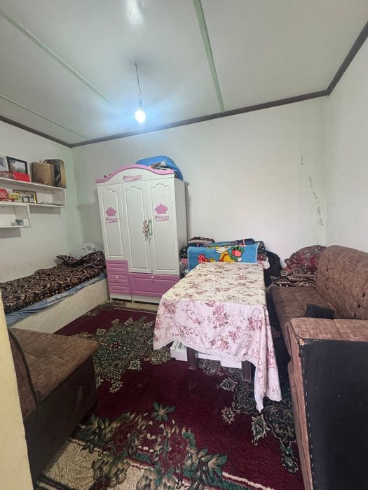 Ховли сотилади 5 хонали 3.3 сутук