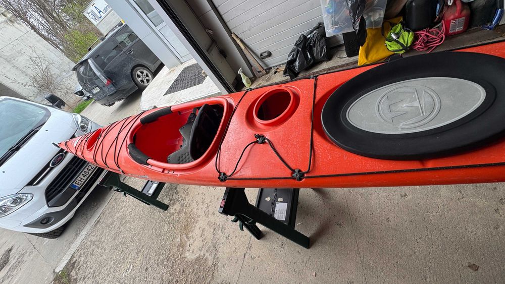 Каяк Wilderness Systems TSUNAMI 160 с рул