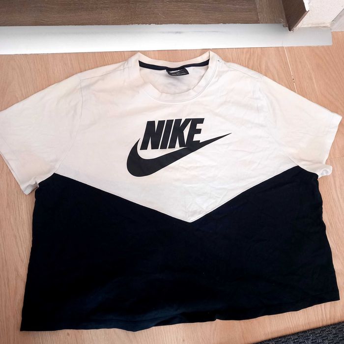 nike тениска и къси панталони