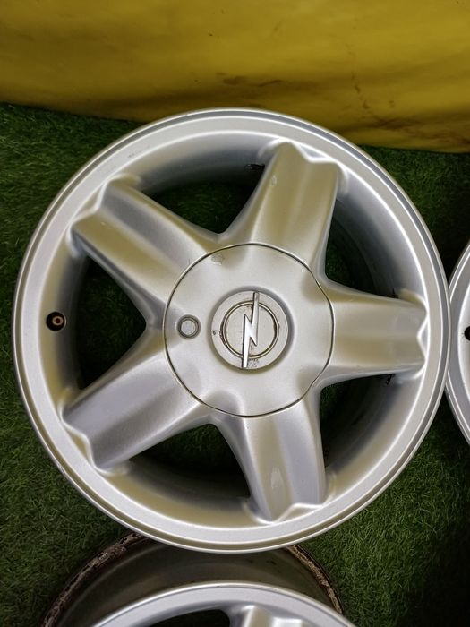 Диски R15 5×110 на Opel.