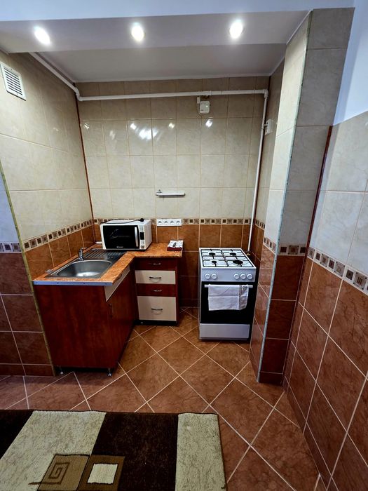 Vând apartament 3 camere