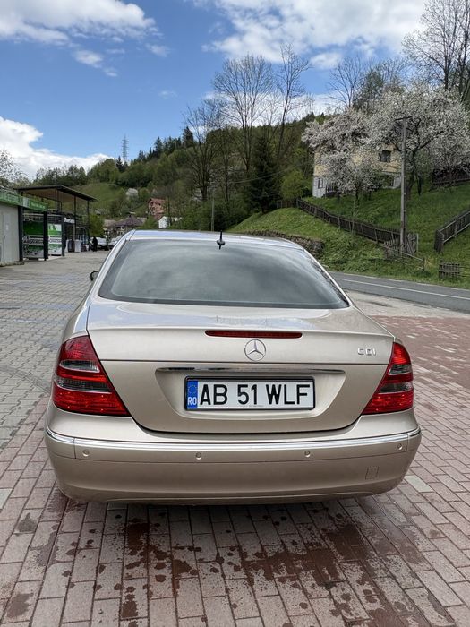 Vând Mercedes E220 CDI Manual W211