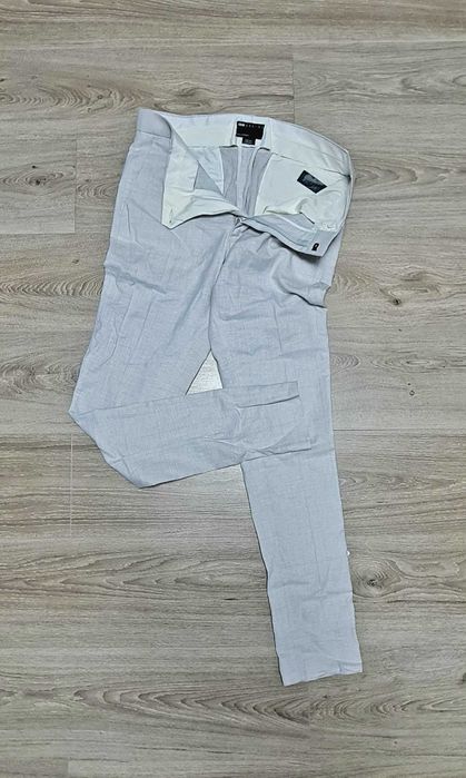 Pantaloni Asos din in