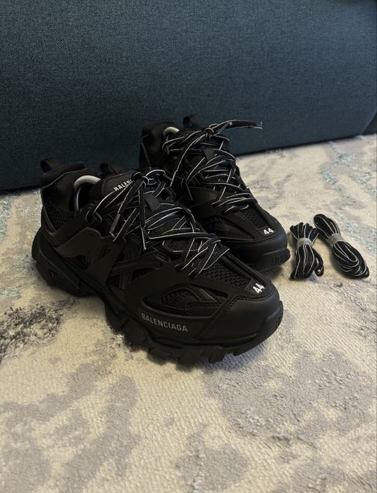 Balenciaga track mărimea 44 noi nouți cu săculeț