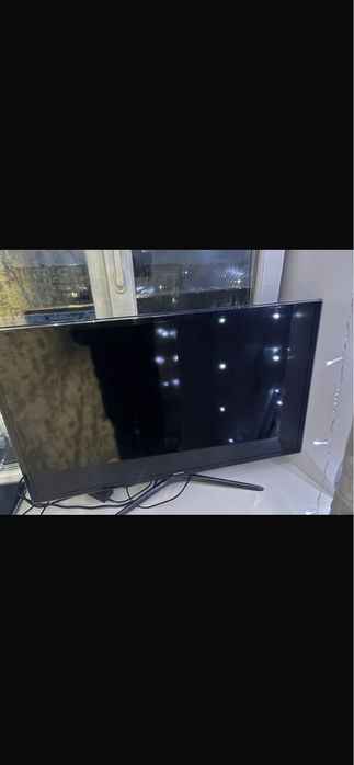 Продам телевизор смарт самсунг