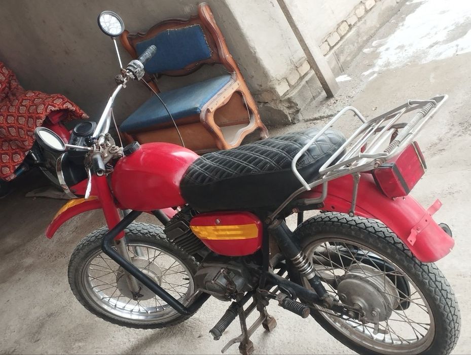 Minisk motosikil 12talik sotiladi