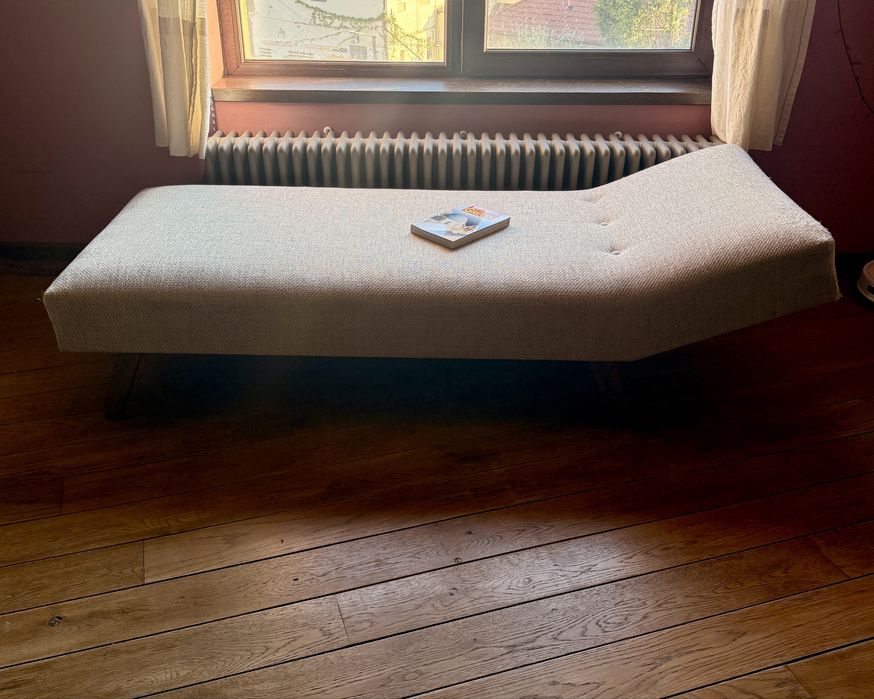 Divan / Șezlong retro minimalist / Sofa / Daybed