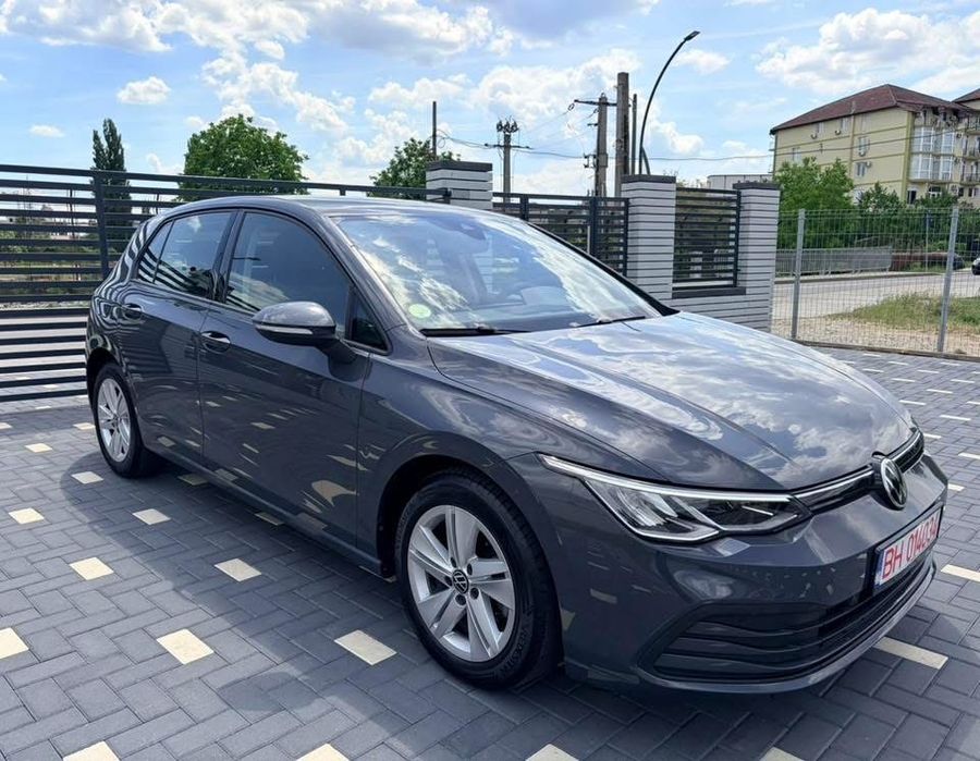 VW Golf 8  2020