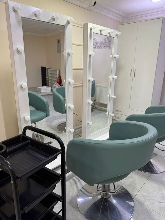 Сдам место парикмахеру