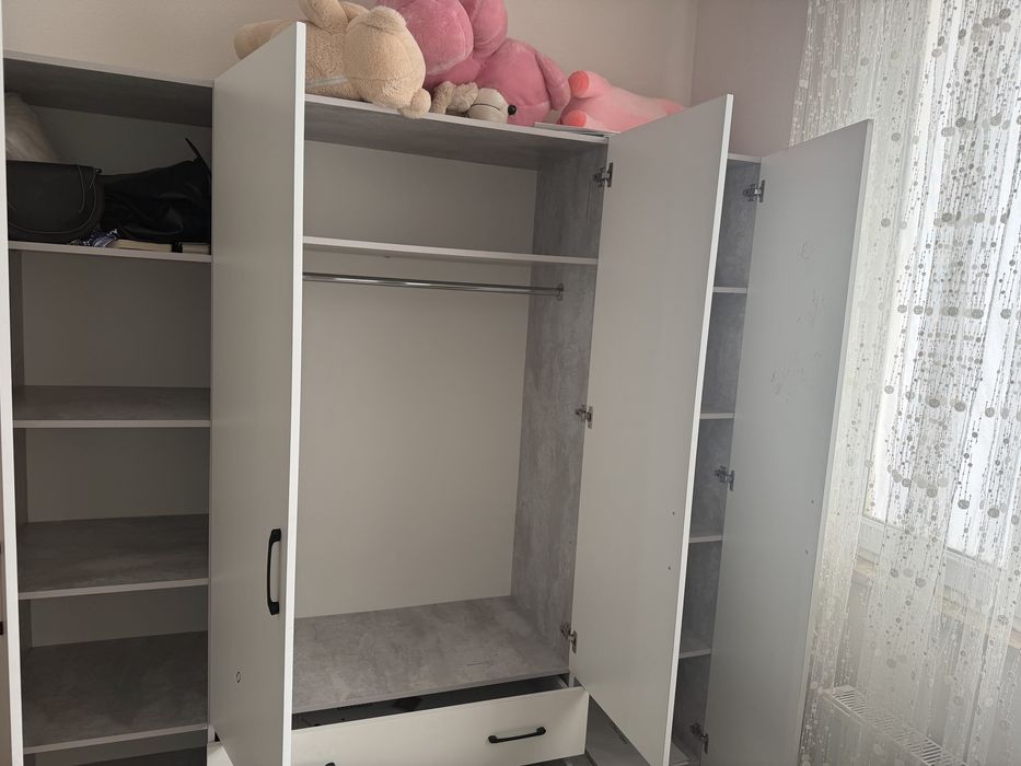 Шкаф большой белый