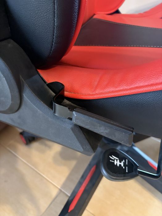 Scaun gaming myria negru-rosu