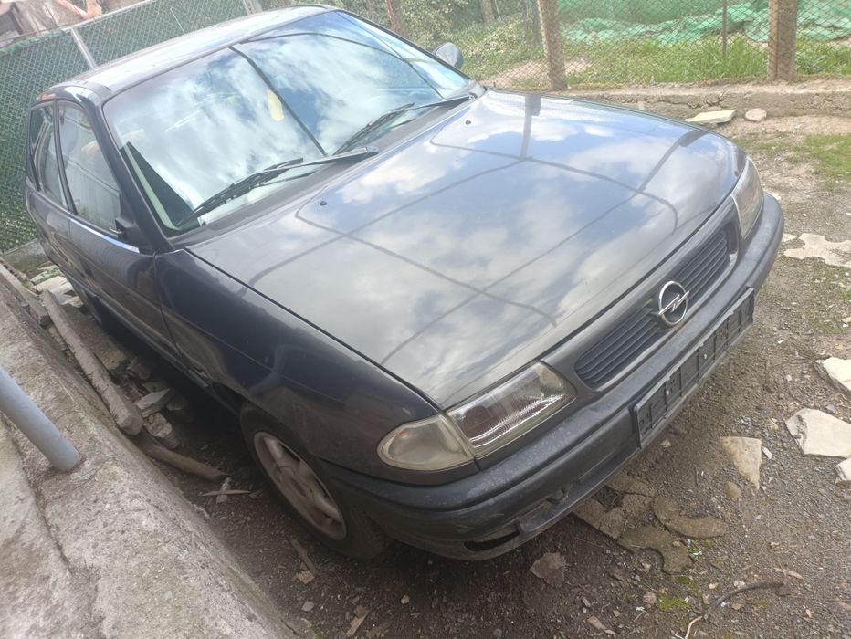 Опел Astra F - на части