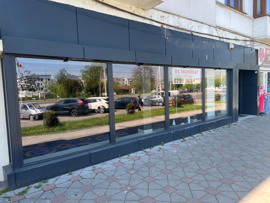 De inchiriat/de vanzare spatiu comercial in suprafata de 192 m