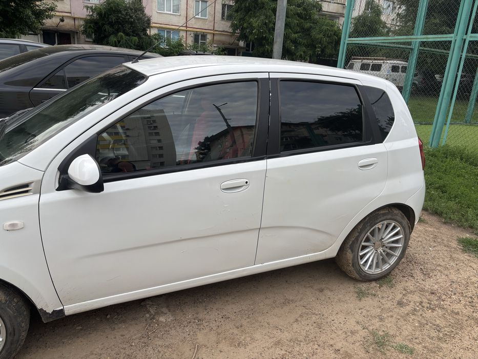 Продам Chevrolet Aveo LS 2012 года