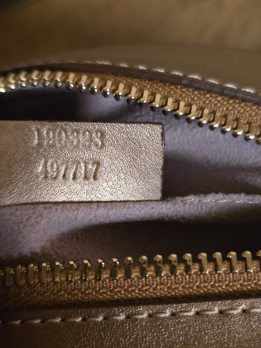 Gucci чанта тип колан