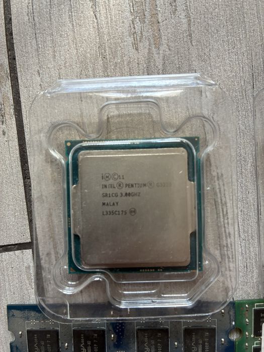 Продам процессоры pentium и оперативку доя ноутбука