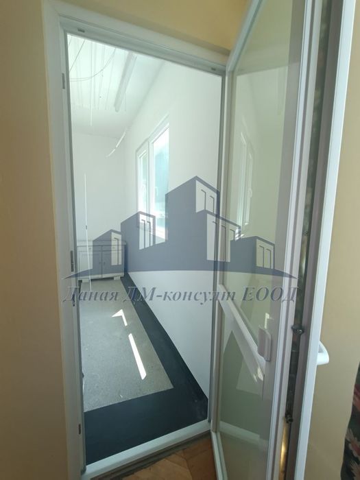 Дава се под наем Тристаен апартамент в Шумен, Център - 90 кв.м за 408 € - Снимка #6