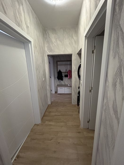 Тристаен непреходен апартамент Перник кв Твърди ливади