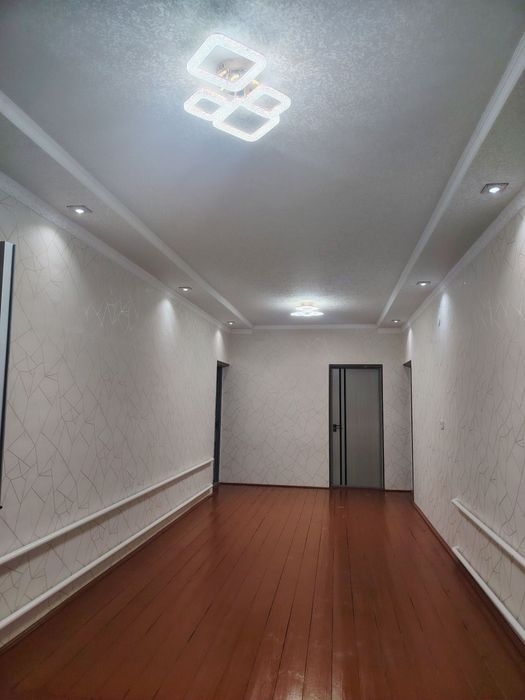 8 sotik hovli uy sotiladi