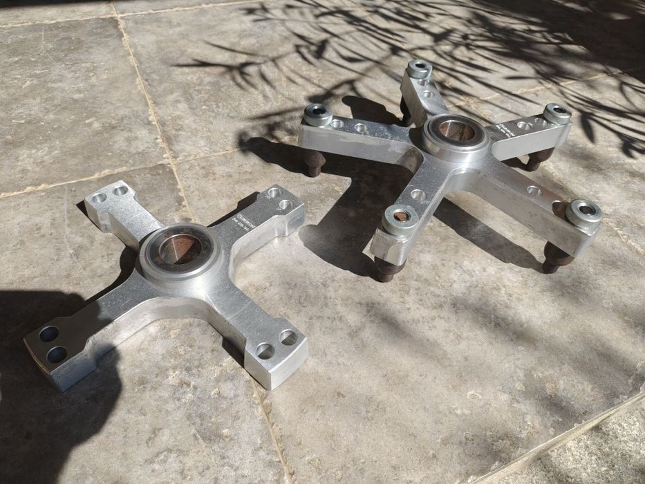 HAWEKA 700 400 004 + 700 400 005 set flanse echilibrare roti camioane pentru Corghi, Cemb, Hofmann , Reihmann