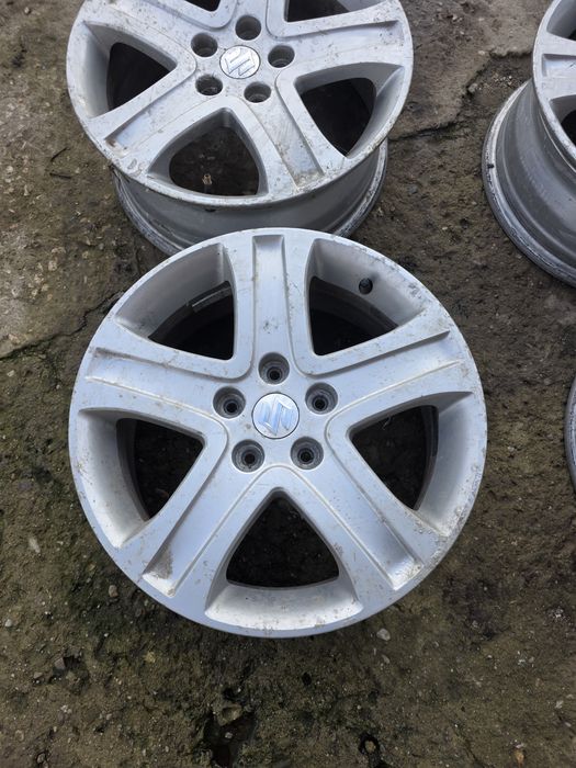 Четири броя джанти за Grand Vitara 2008 година